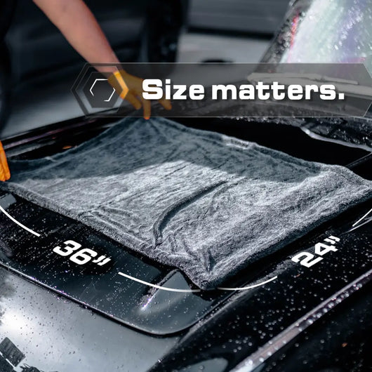 Oreve™ Blackline Twisted-Loop Towel